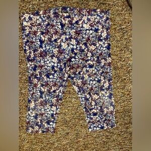 Floral Capri Leggings